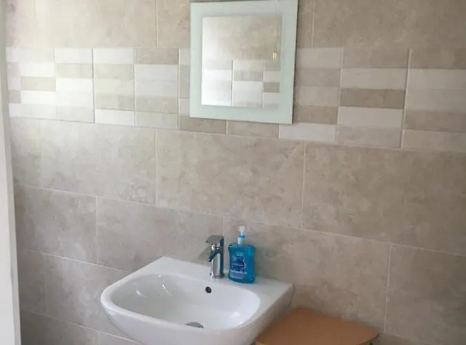 לינה וארוחת בוקר Breagagh View